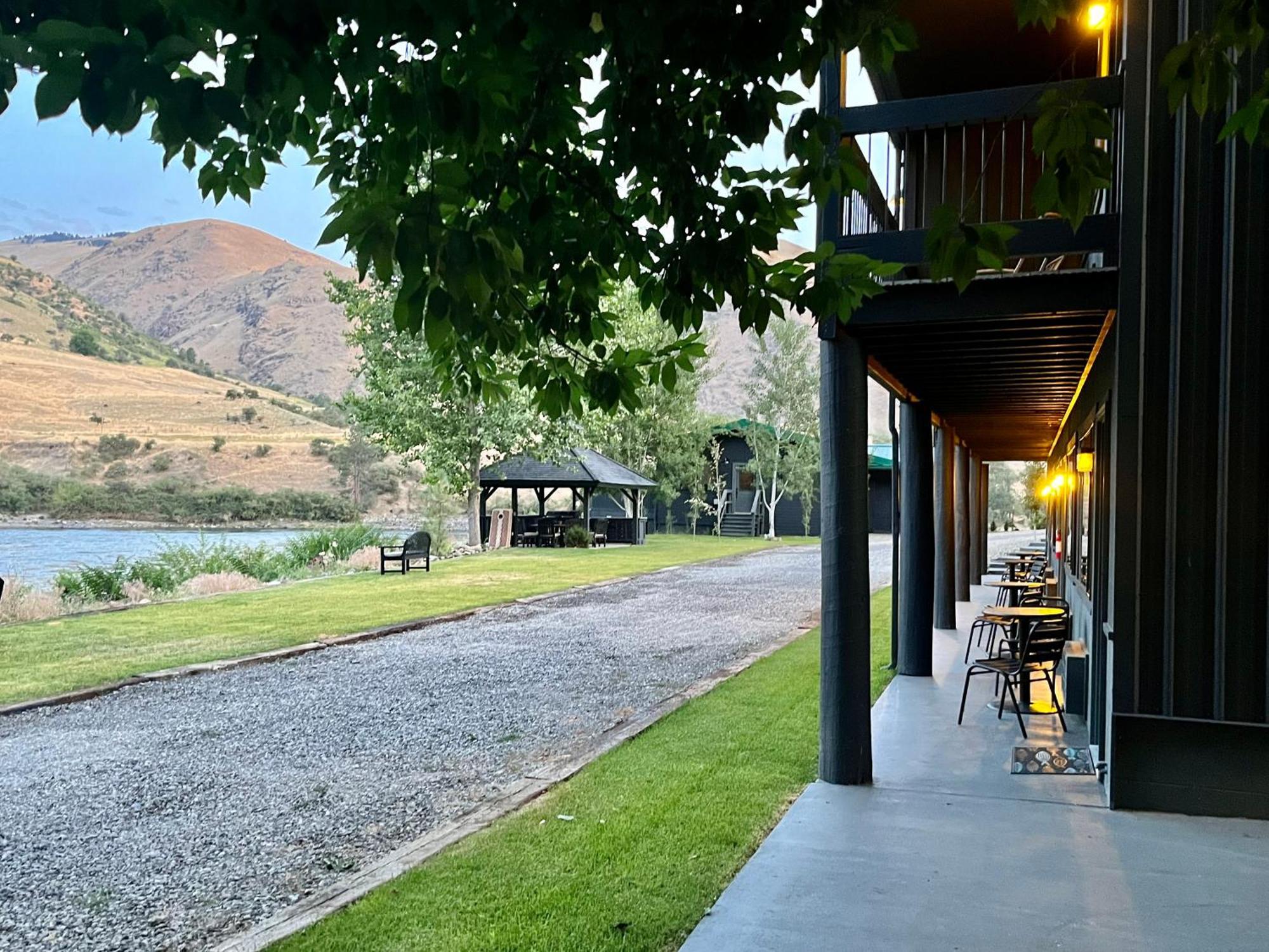 Steelhead Lodge Lucile Экстерьер фото