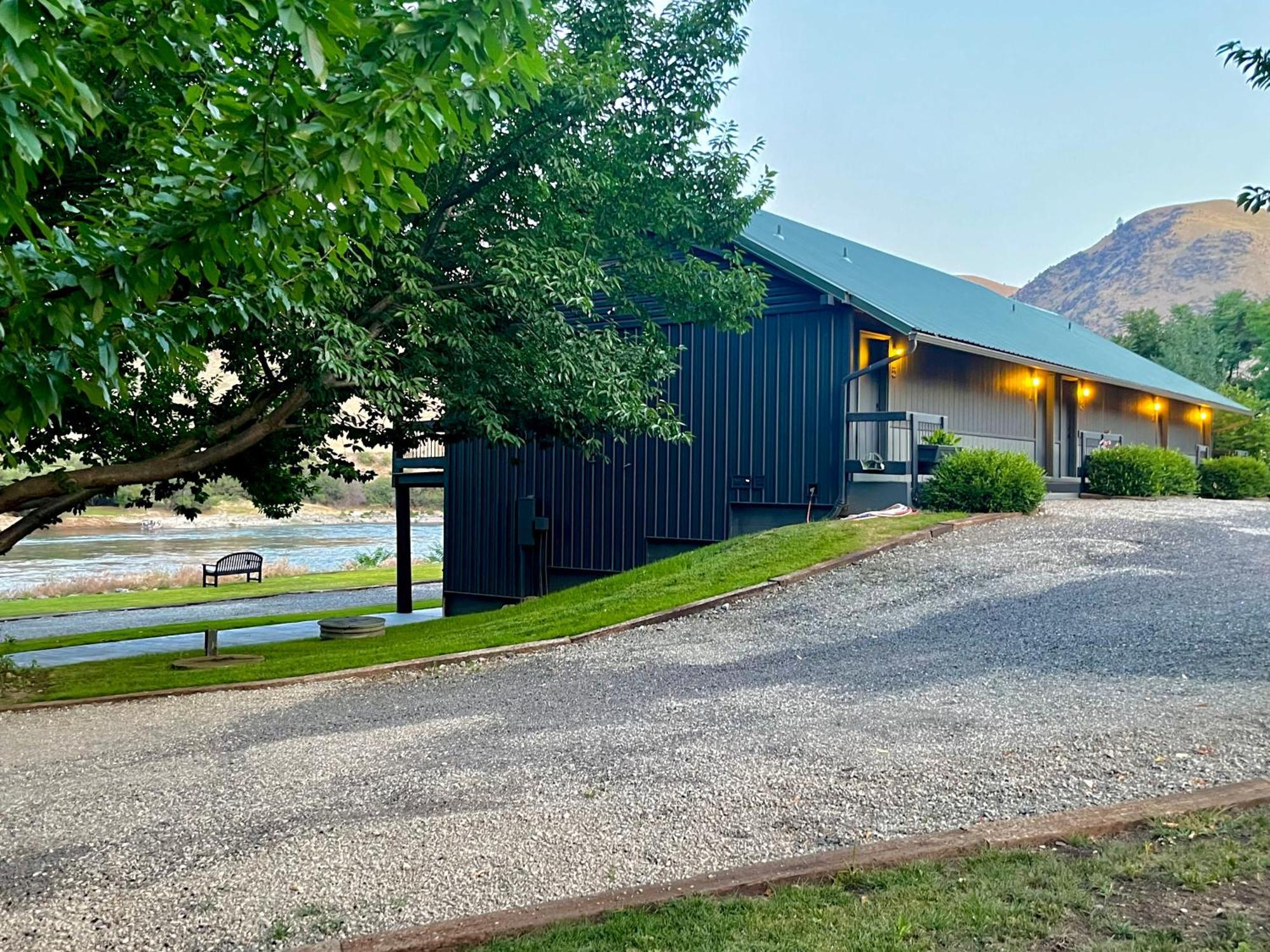 Steelhead Lodge Lucile Экстерьер фото